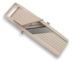 Benriner Japanese Professional Mandoline Slicer 3 Blades 9.5cm + Food Holder -BladePro Store benriner japanese professional mandoline slicer 3 blades 9cm food holder 2