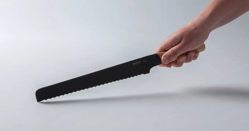 BergHOFF Ron Titan Ash Wood Bread Knife 23cm - Black Titanium Coating 6 BergHOFF Ron Titan Ash Wood Bread Knife 23cm - Black Titanium Coating - Image 4