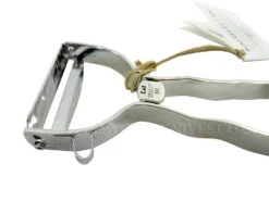 KAI Select 100 T-Peeler Made Of Stainless Steel -BladePro Store kai select 100 t peeler stainless steel 3