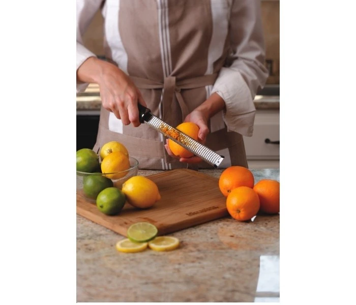 Microplane Premium Zester-Grater , Stainless Steel Blade And Black Handle 6 Microplane Premium Zester-Grater , Stainless Steel Blade And Black Handle - Image 4