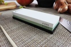 Wusaki Damas VG10 Pack With Chef Knife 20cm + Whetstone 3000/8000 -BladePro Store wusaki damas vg10 pack with chef knife 20cm whetstone 2