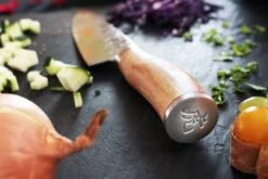 Wusaki Damas VG10 Pack With Chef Knife 20cm + Whetstone 3000/8000 -BladePro Store wusaki damas vg10 pack with chef knife 20cm whetstone 5